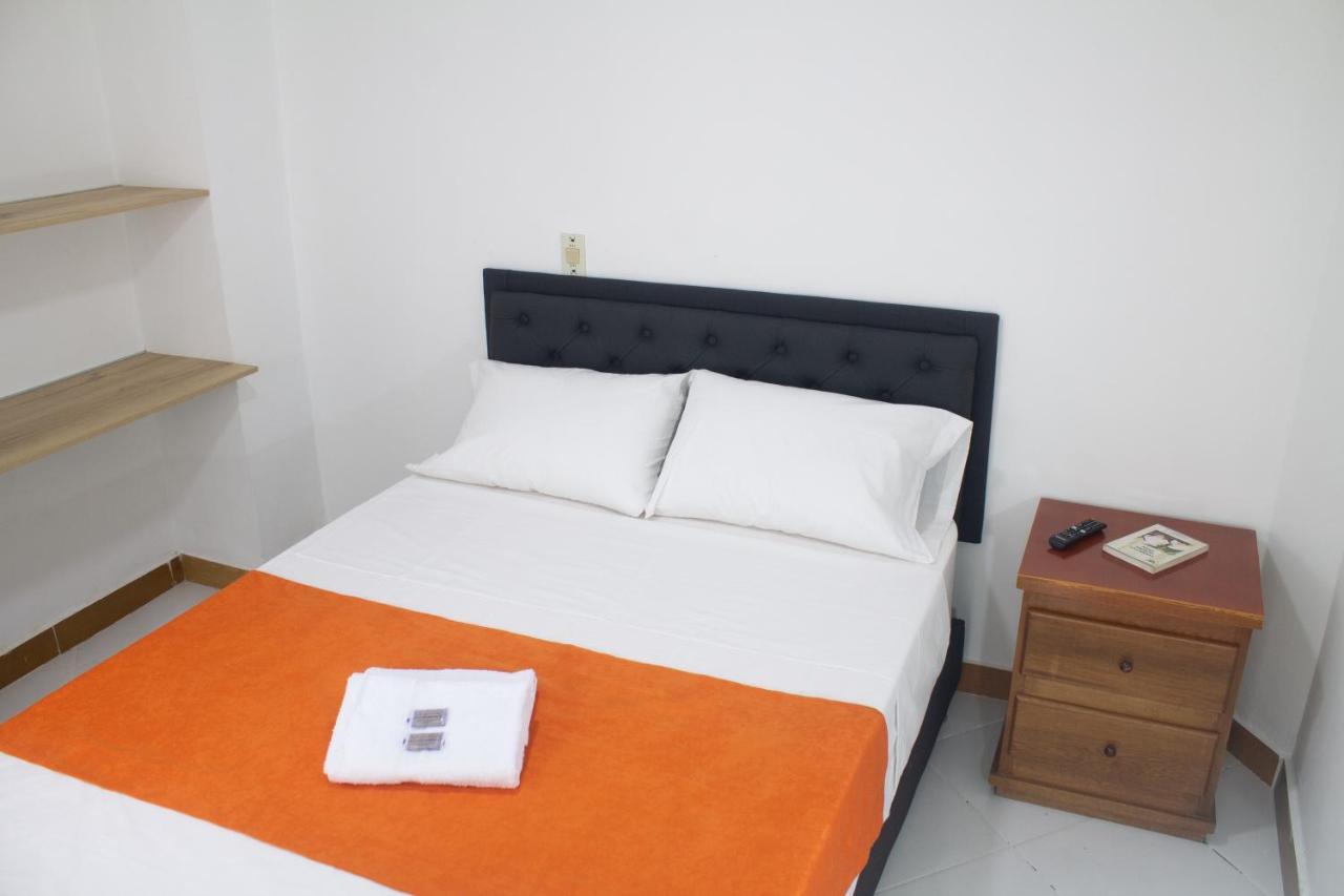 Hotel Picasso 70 Medellín Eksteriør bilde