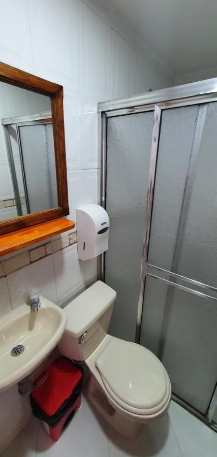 Hotel Picasso 70 Medellín Eksteriør bilde