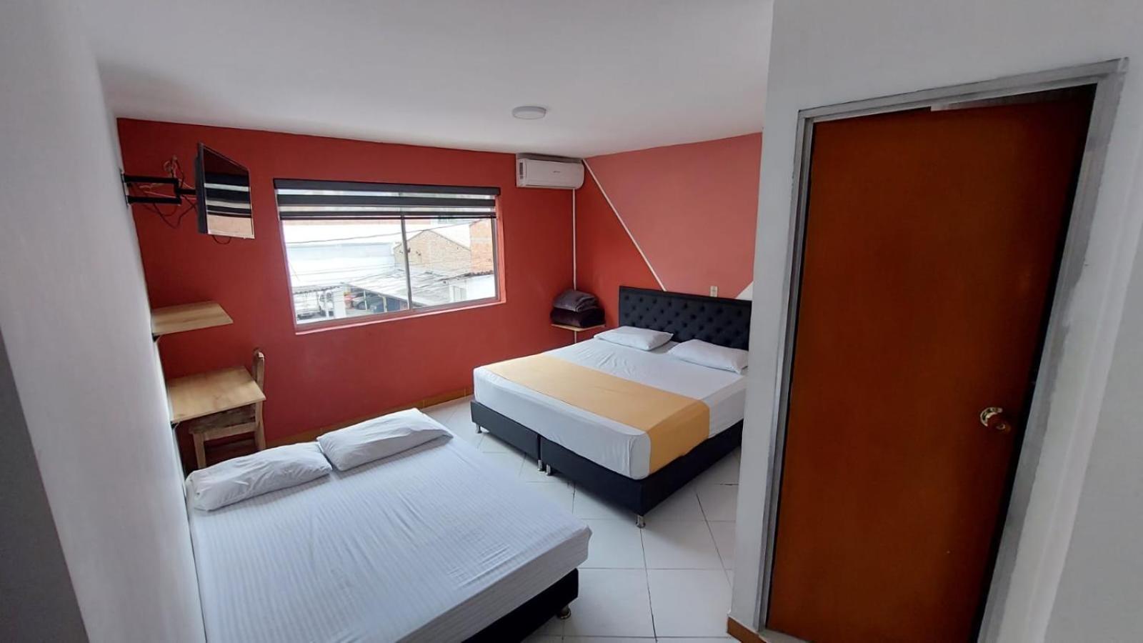 Hotel Picasso 70 Medellín Eksteriør bilde